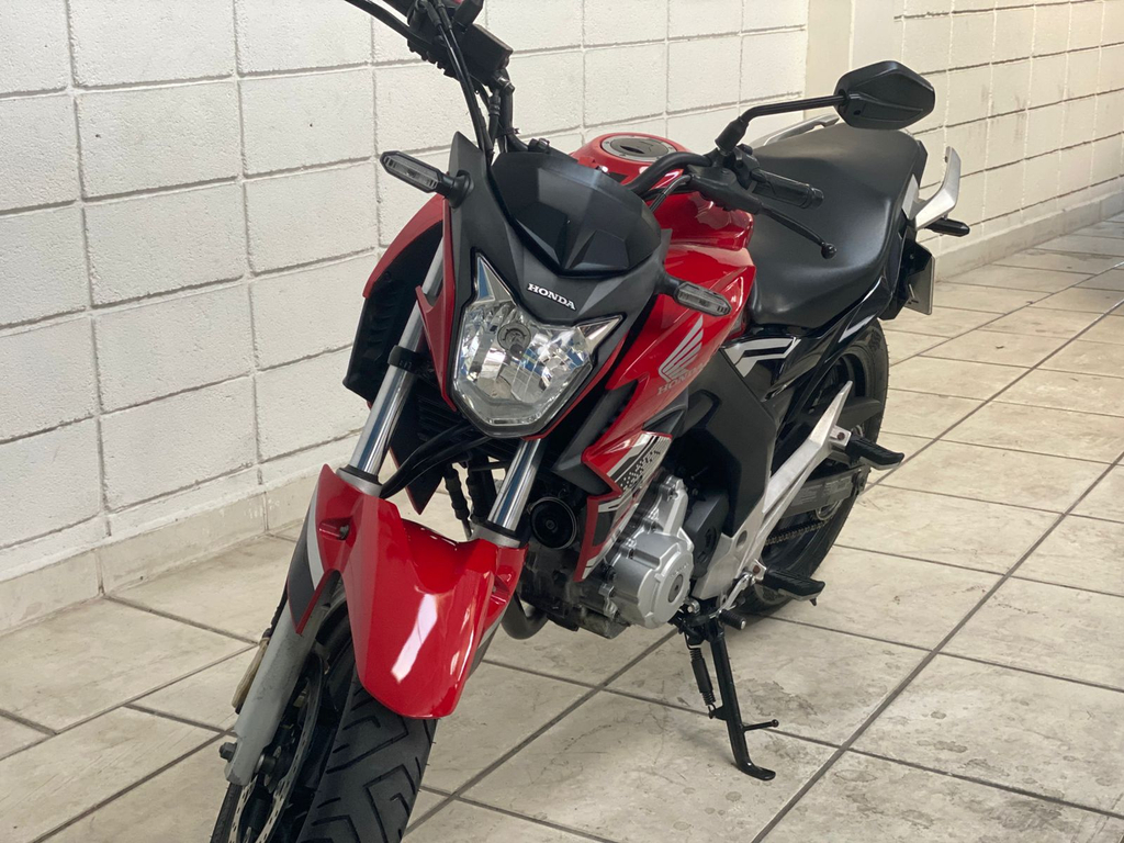 Honda CB 250 Vermelho