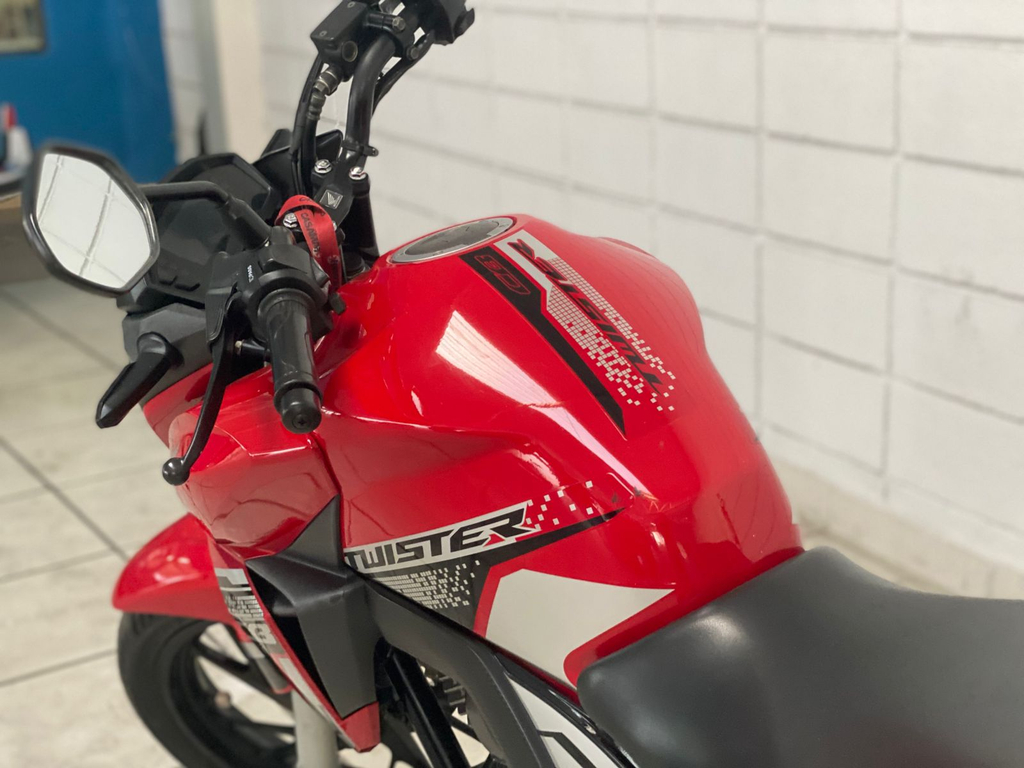 Honda CB 250 Vermelho