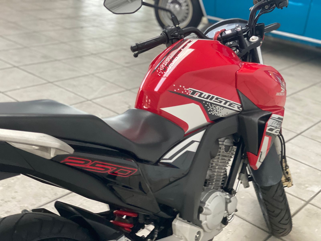 Honda CB 250 Vermelho
