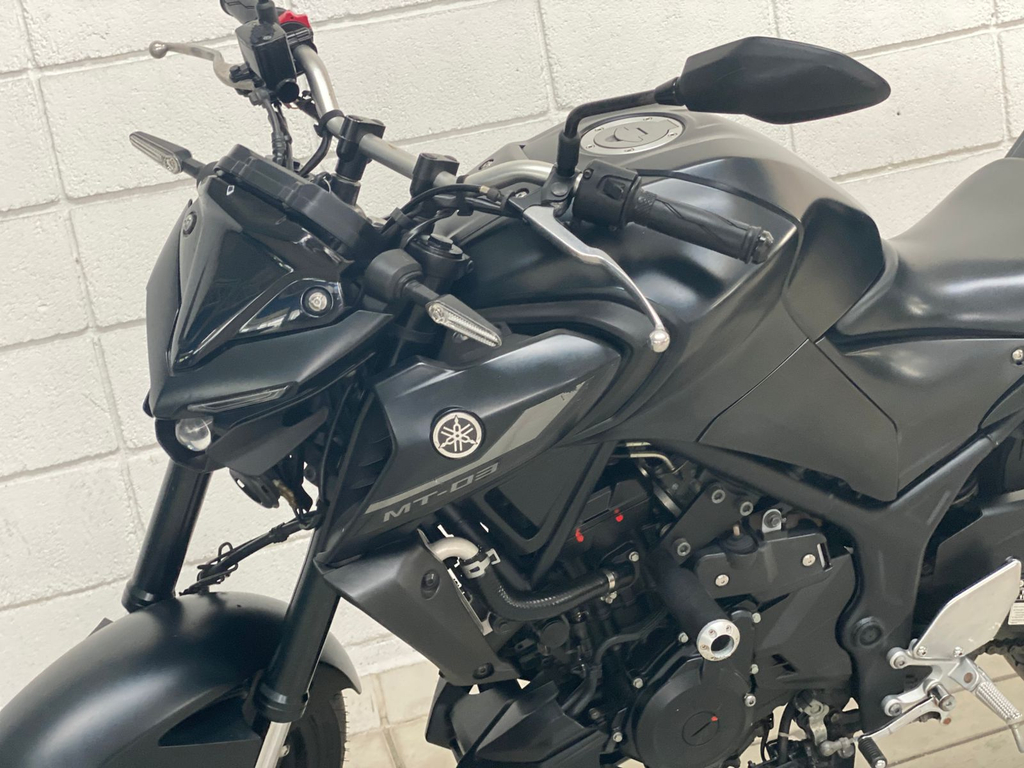 Yamaha MT-03 Preto