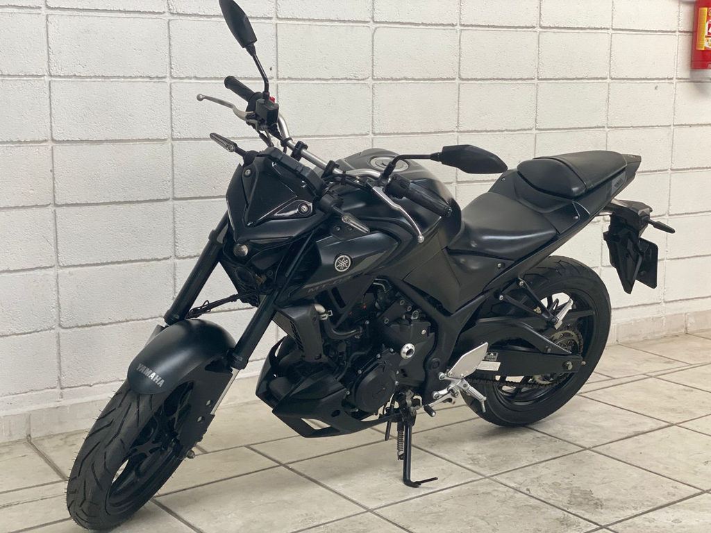 Yamaha MT-03 Preto