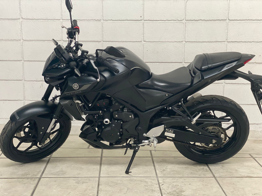 Yamaha MT-03 Preto