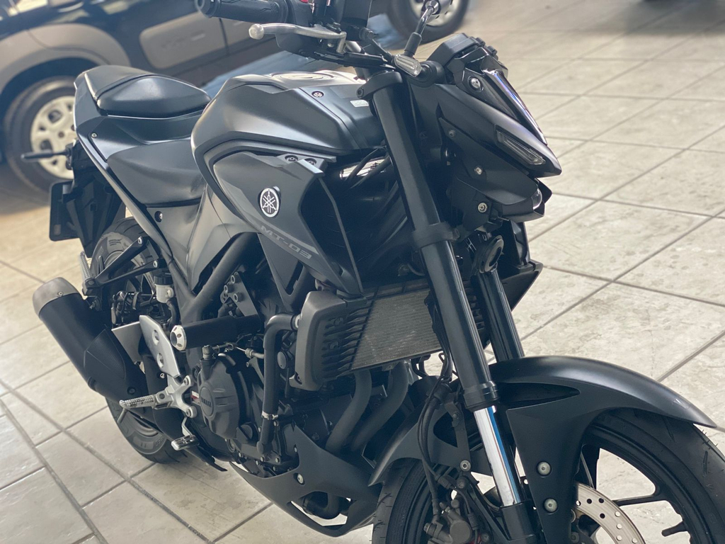 Yamaha MT-03 Preto