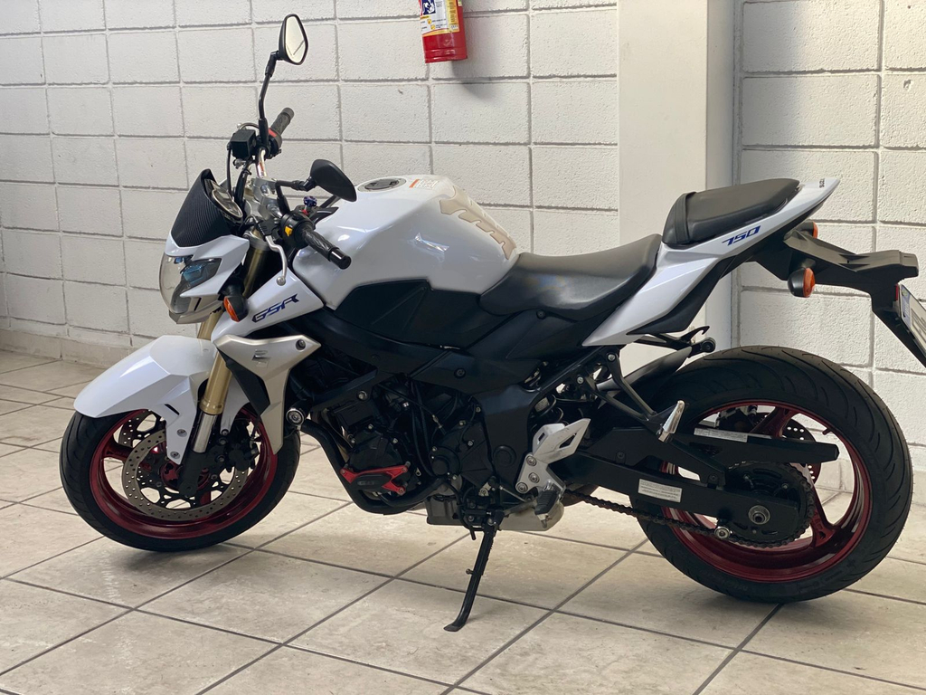 Suzuki GSR Branco