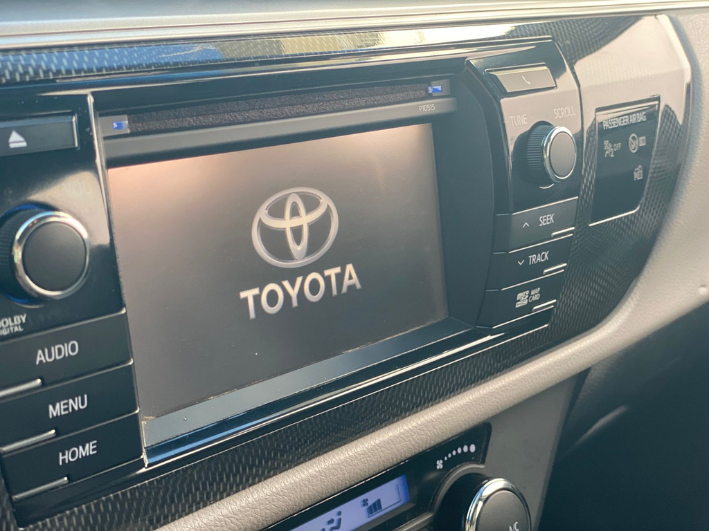 Toyota Corolla Preto