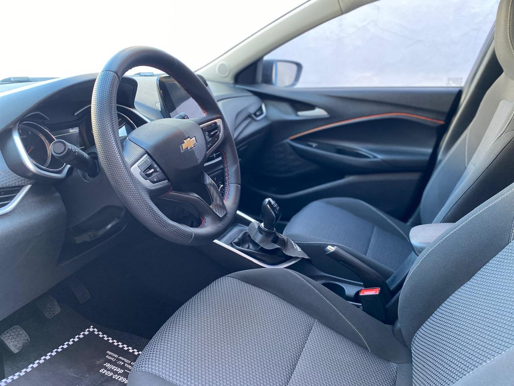 Chevrolet Onix Sedan Preto