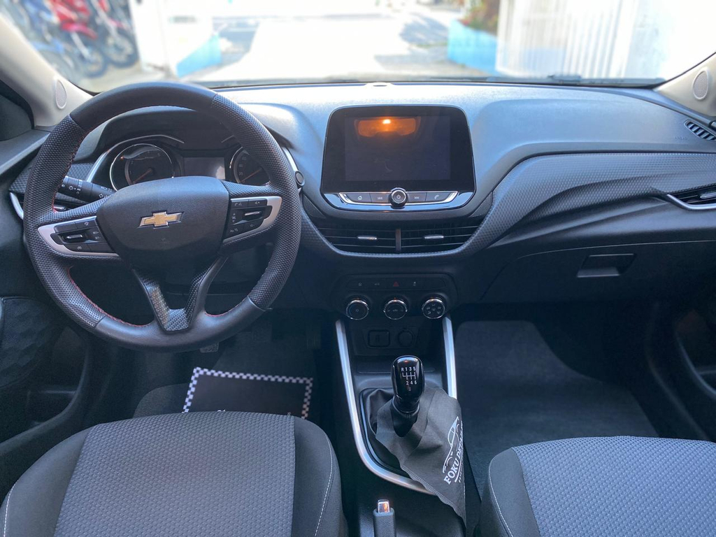 Chevrolet Onix Sedan Preto