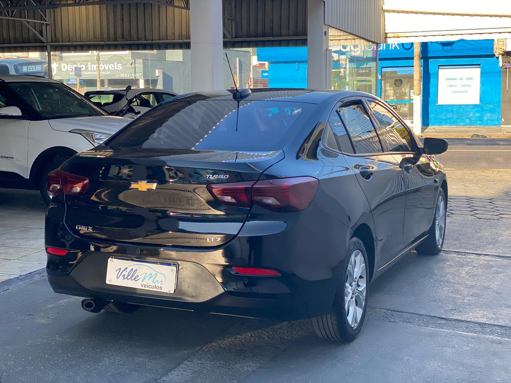 Chevrolet Onix Sedan Preto