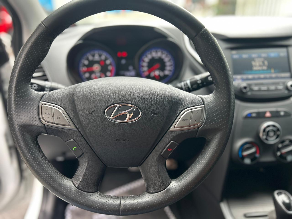 Hyundai HB20X Branco