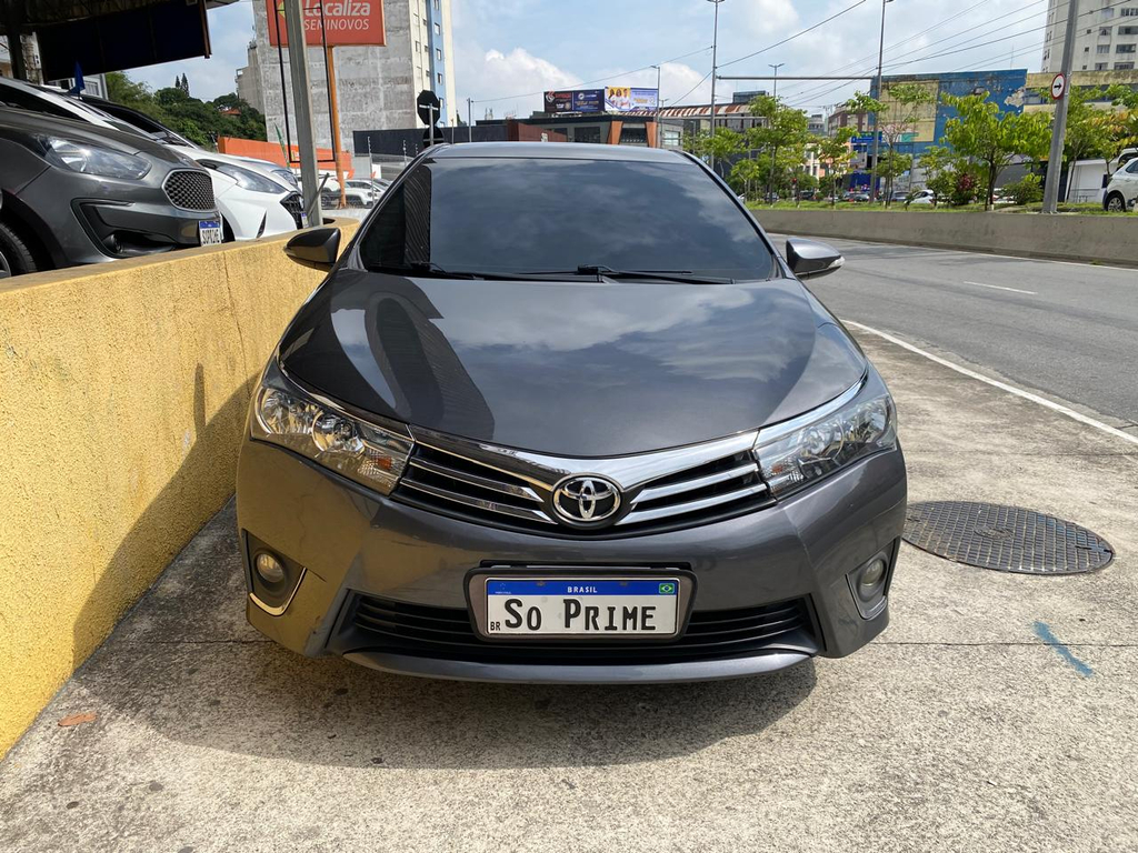 Toyota Corolla Cinza