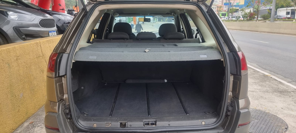 Fiat Palio Weekend Cinza