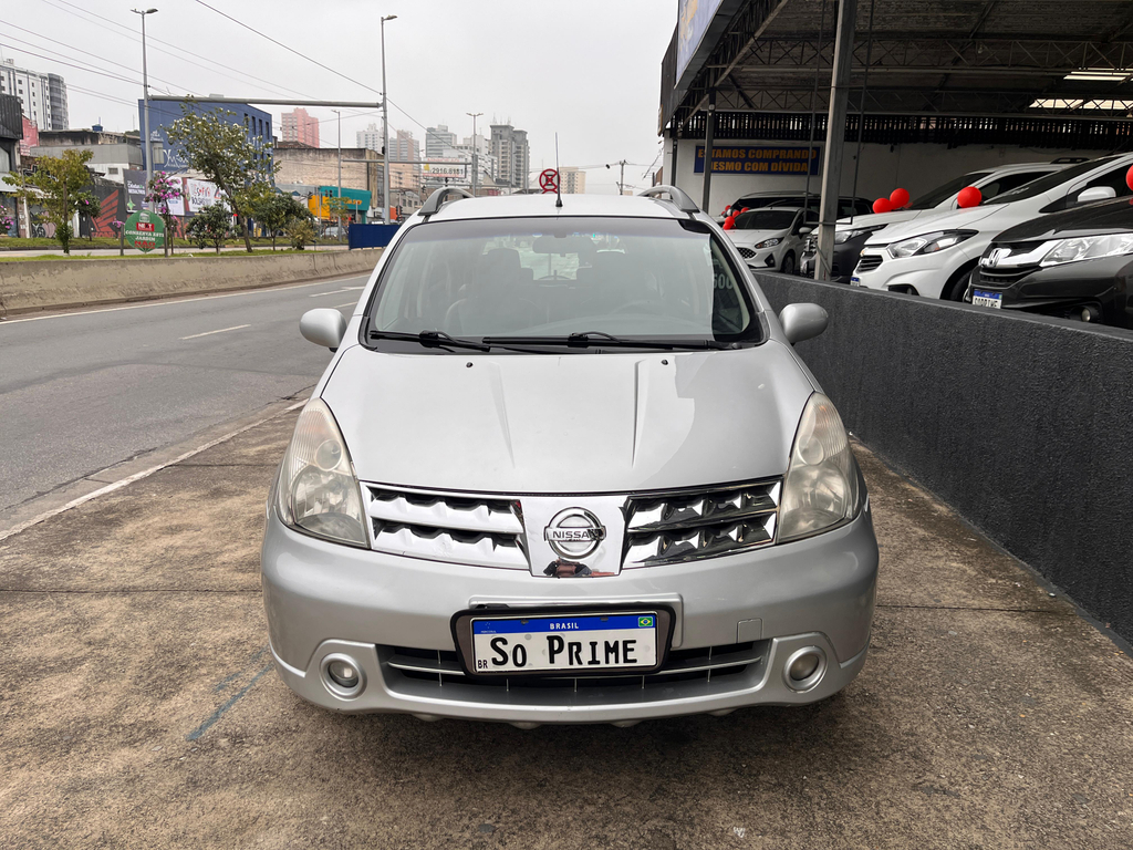 Nissan Livina Prata