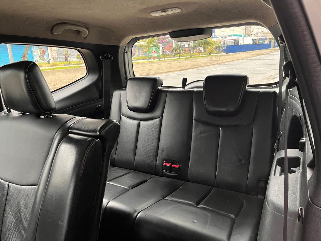 Nissan Livina Prata