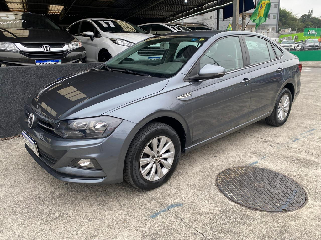 Volkswagen Virtus Cinza