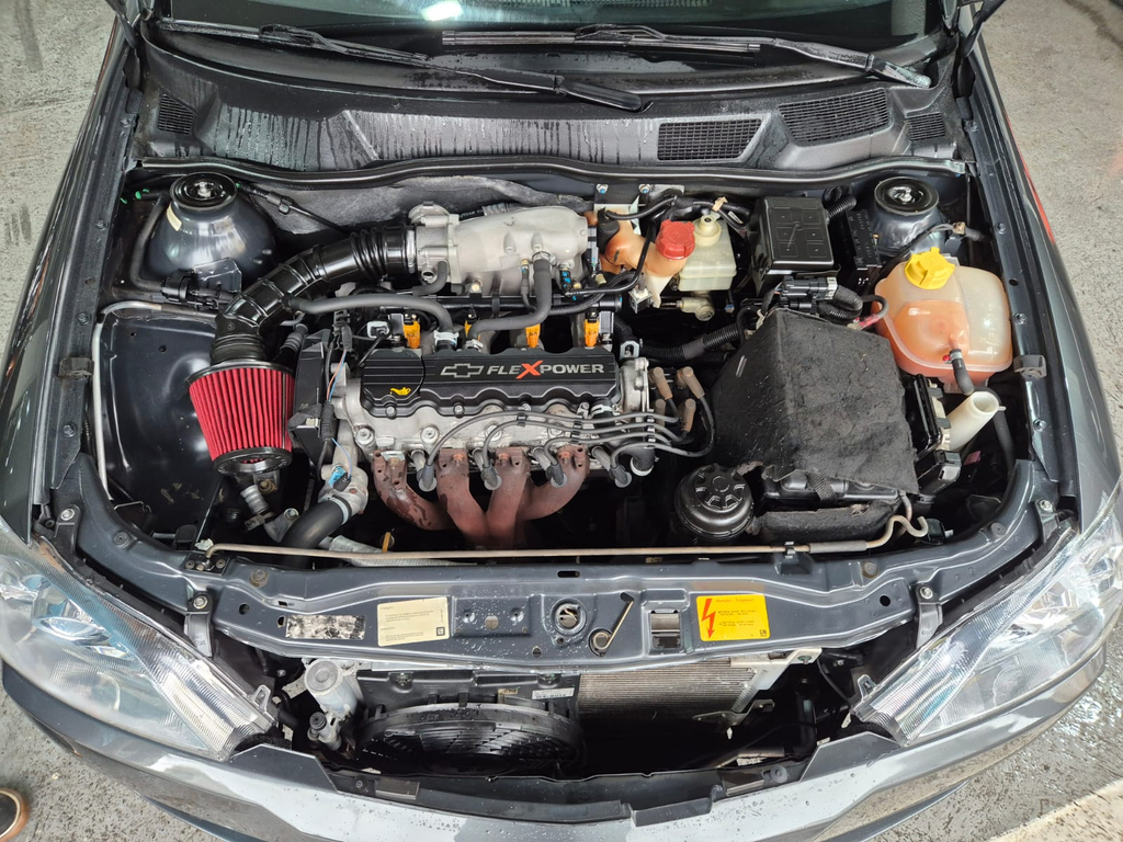Chevrolet Astra Hatch Cinza