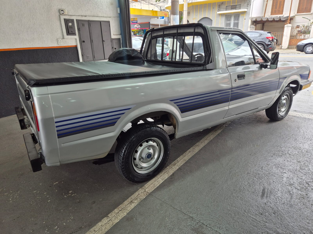 Ford Pampa Prata