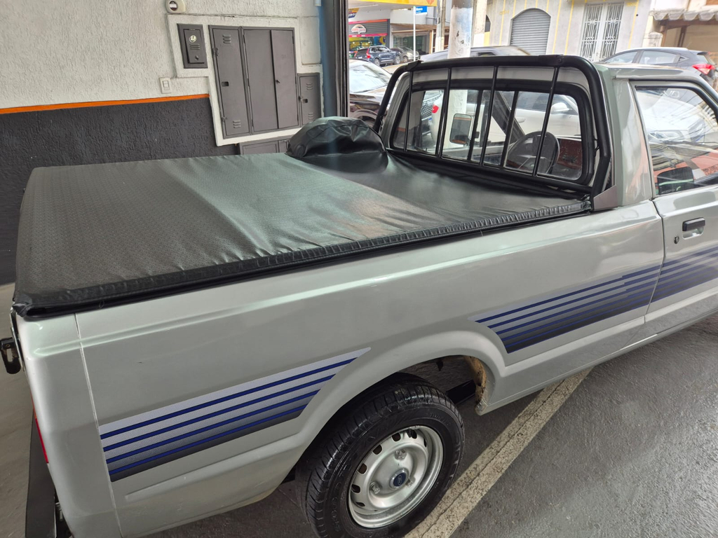Ford Pampa Prata