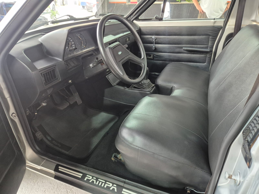 Ford Pampa Prata