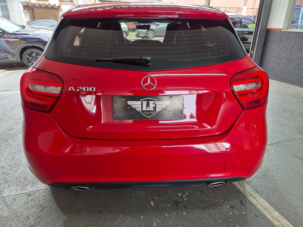 Mercedes Benz A 200 Vermelho