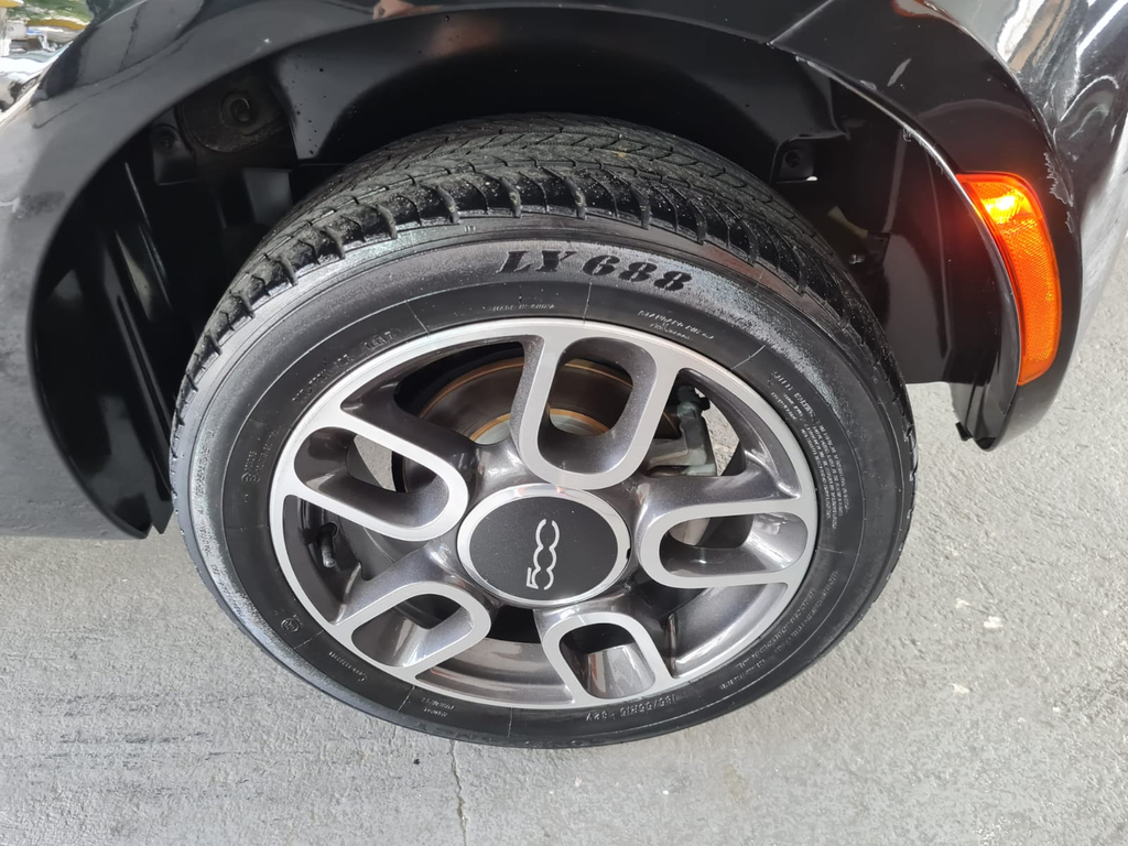 Fiat 500 Preto