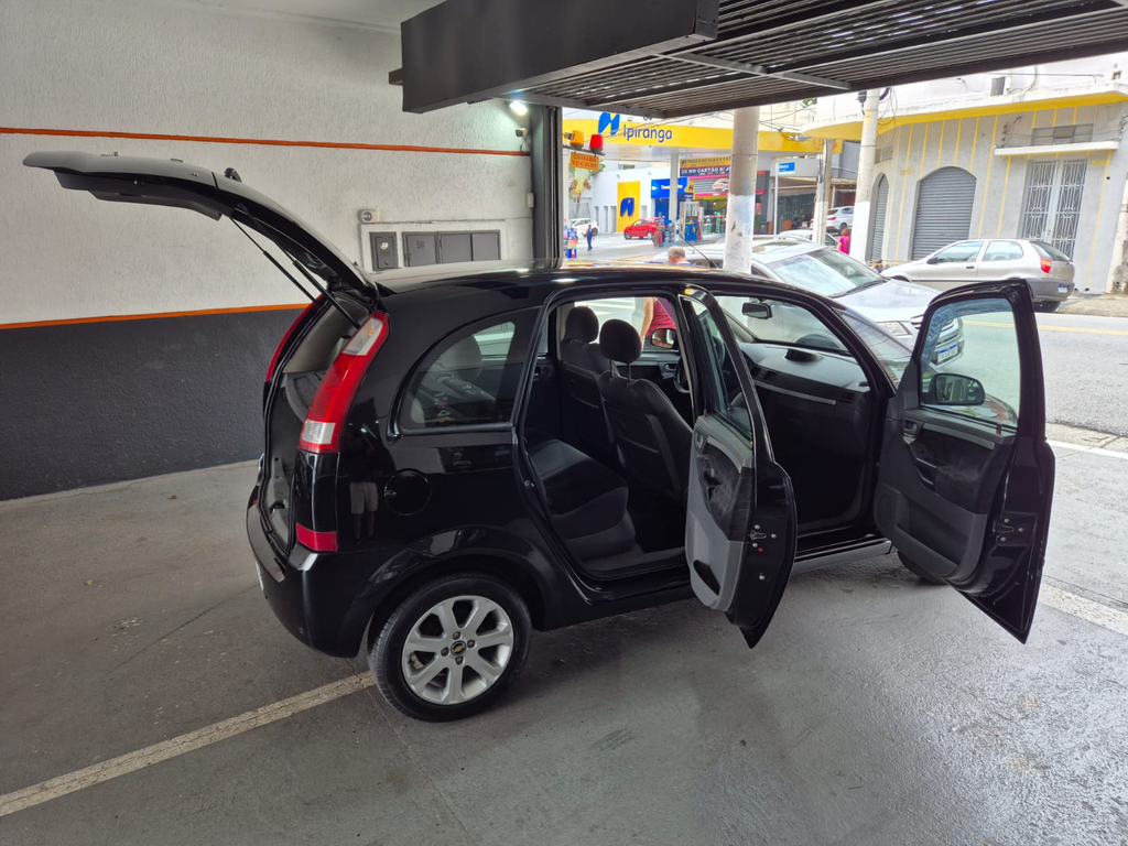 Chevrolet Meriva Preto