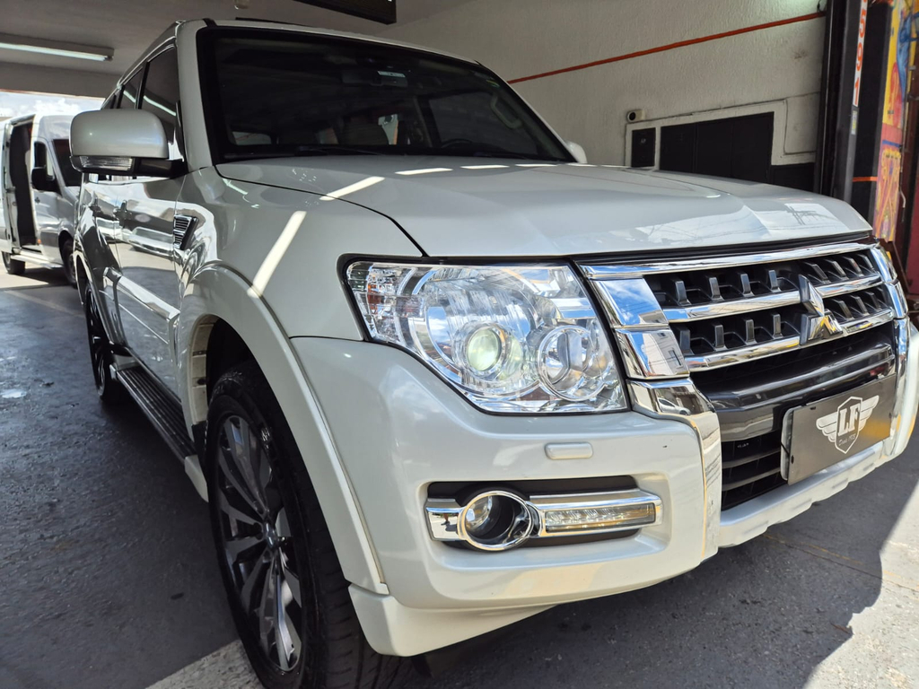 Mitsubishi Pajero Full Branco