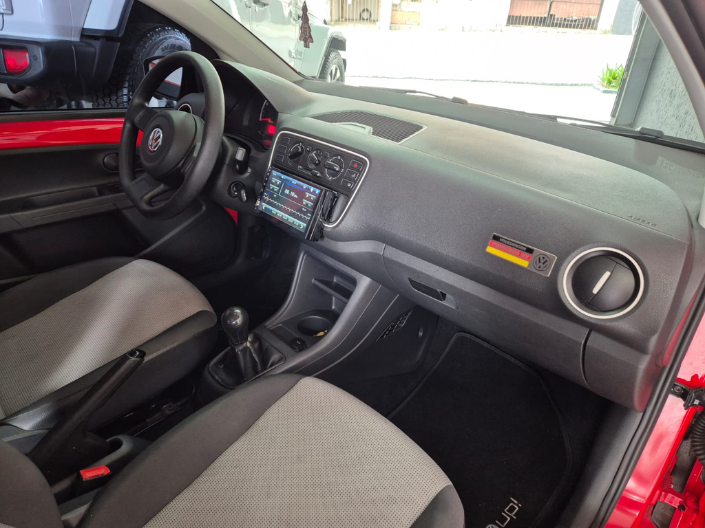 Volkswagen Up! Vermelho