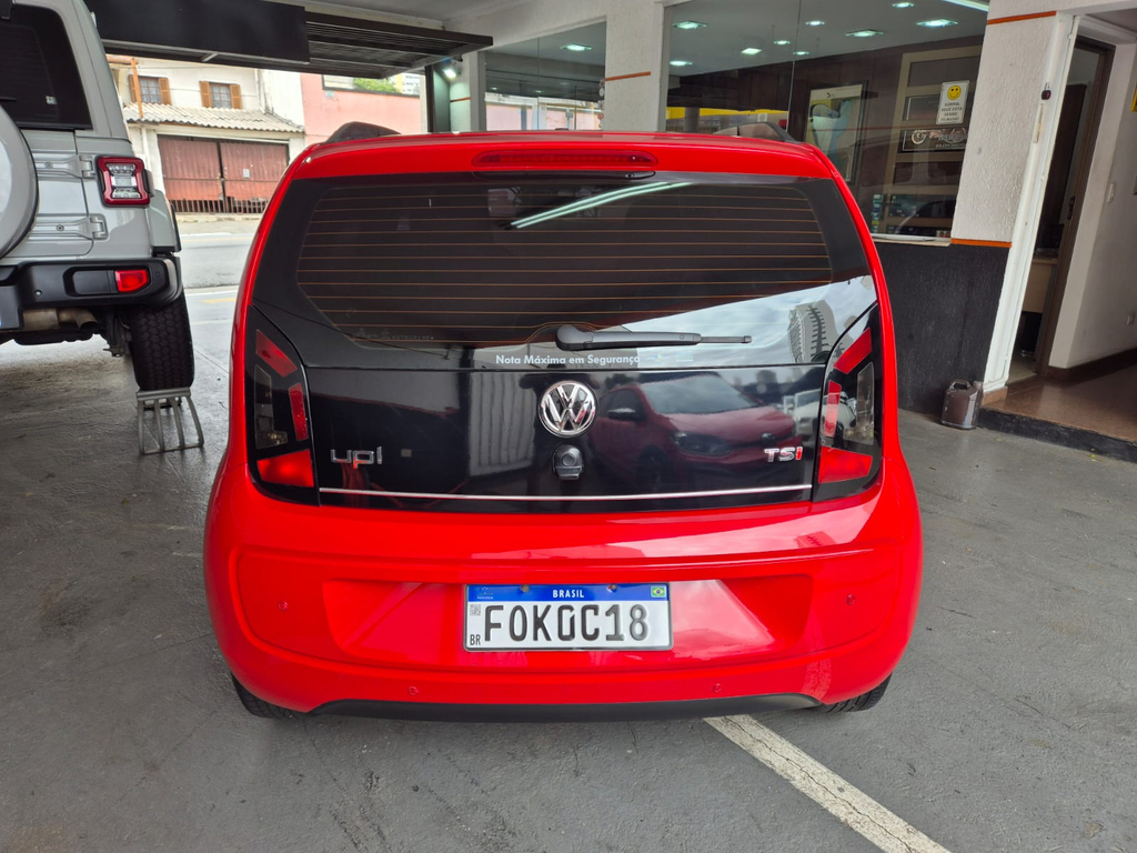 Volkswagen Up! Vermelho