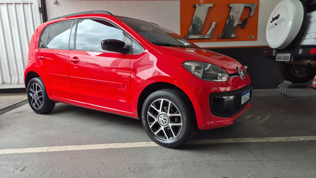 Volkswagen Up! Vermelho