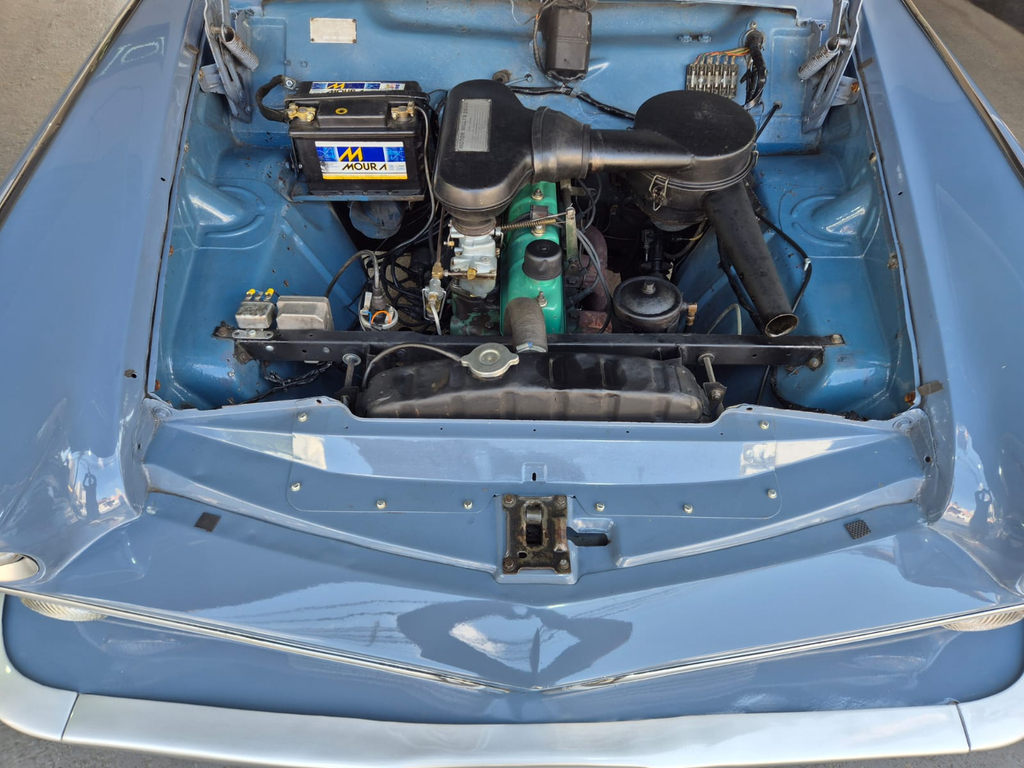 Willys Overland Cinza