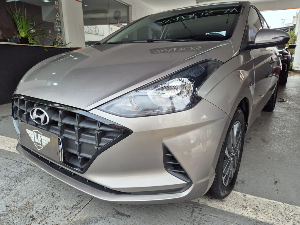 Hyundai HB20 Prata