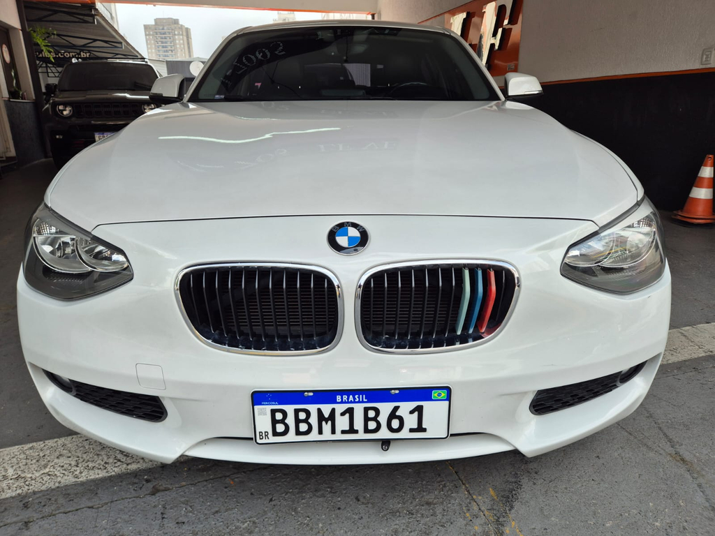 BMW 116iA Branco