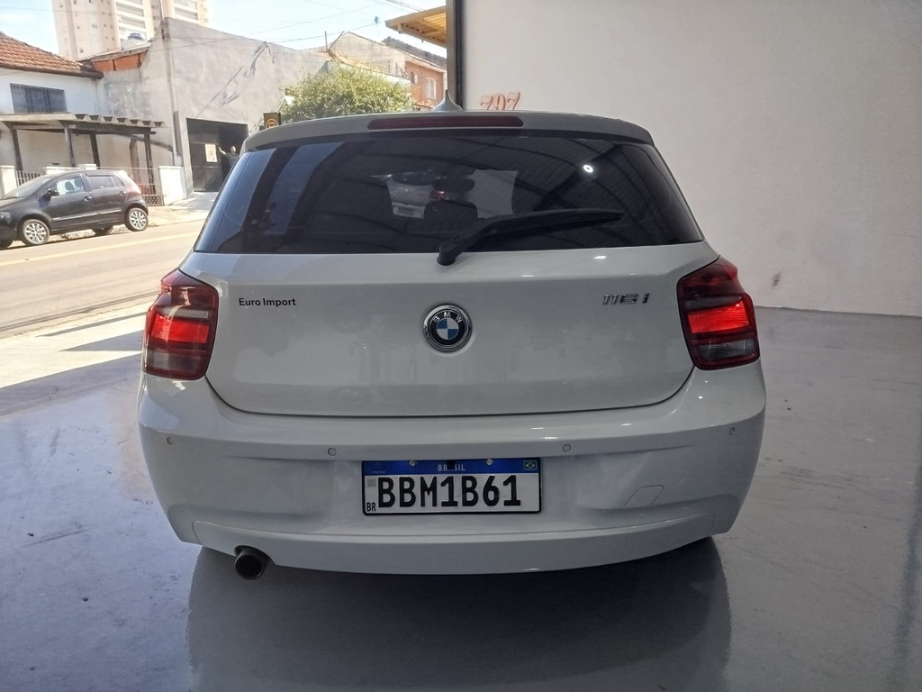 BMW 116iA Branco