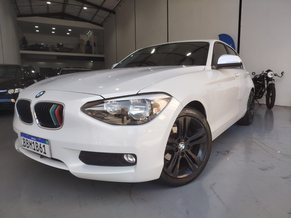 BMW 116iA Branco