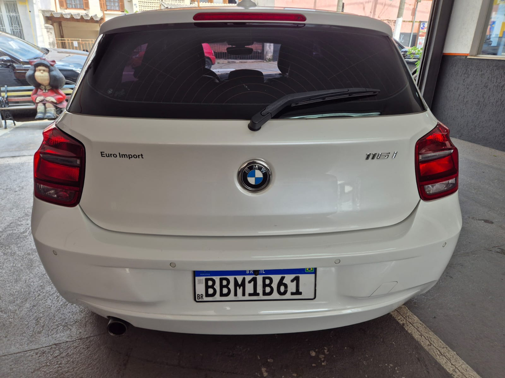 BMW 116iA Branco