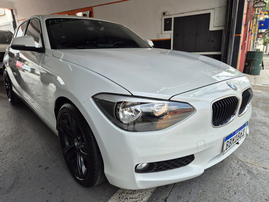 BMW 116iA Branco