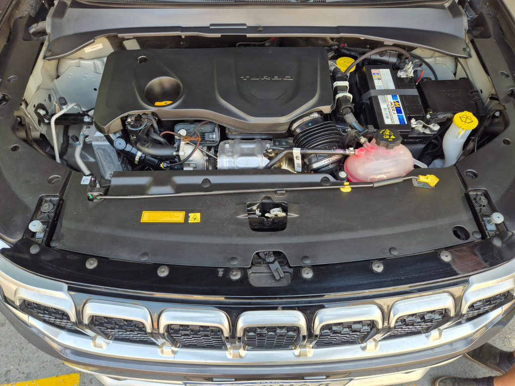 Jeep Commander Cinza