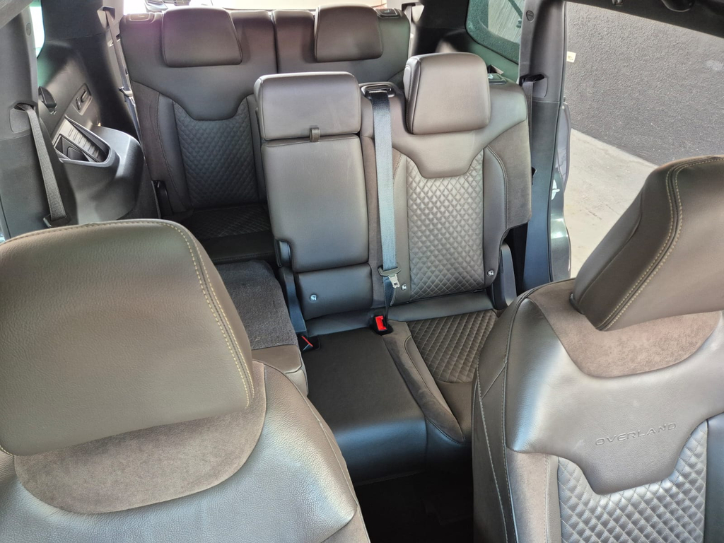 Jeep Commander Cinza