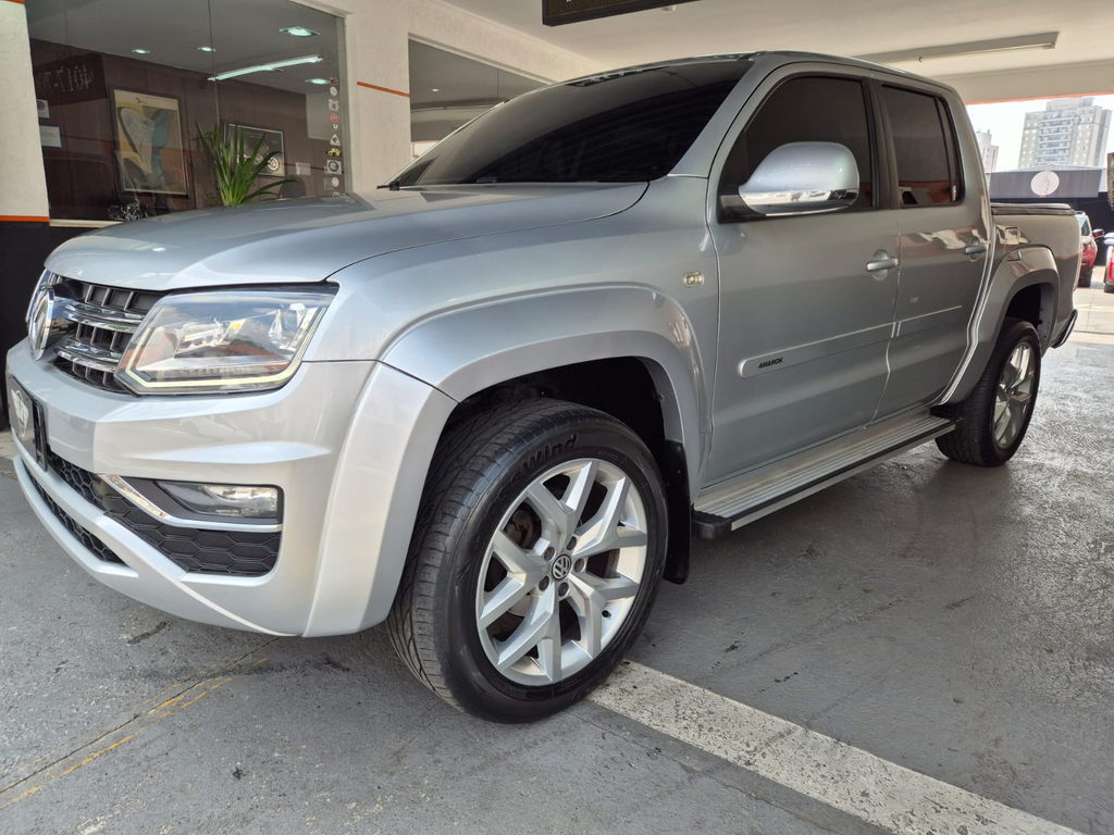 Volkswagen Amarok Prata