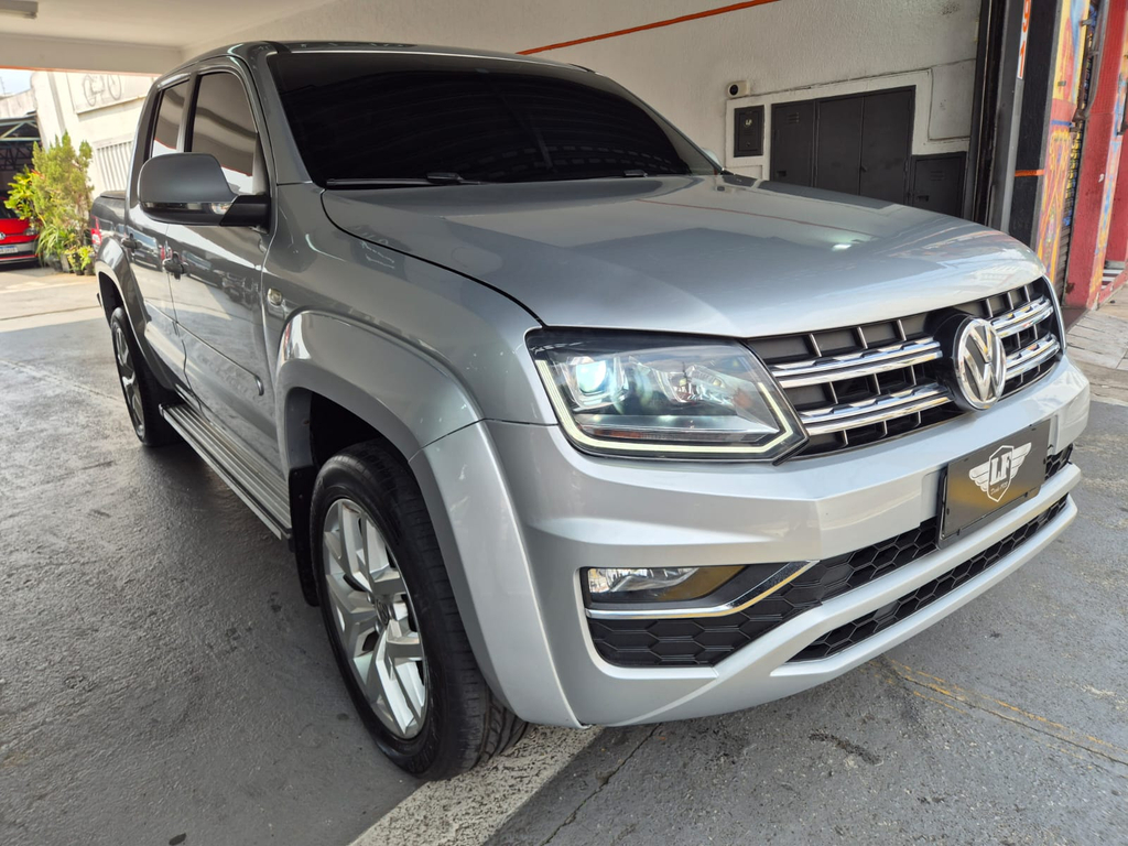 Volkswagen Amarok Prata