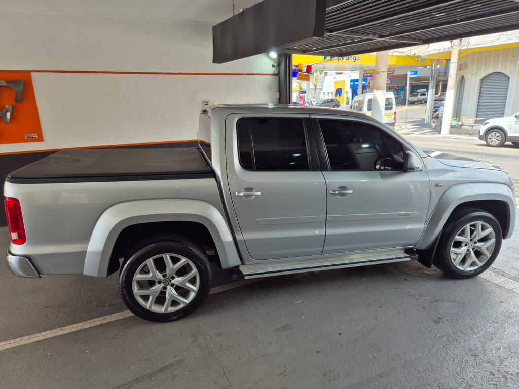 Volkswagen Amarok Prata