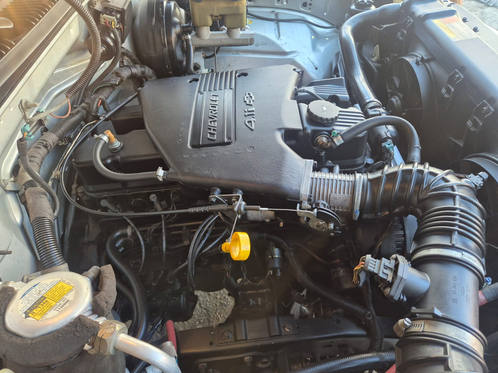 Chevrolet Silverado Prata