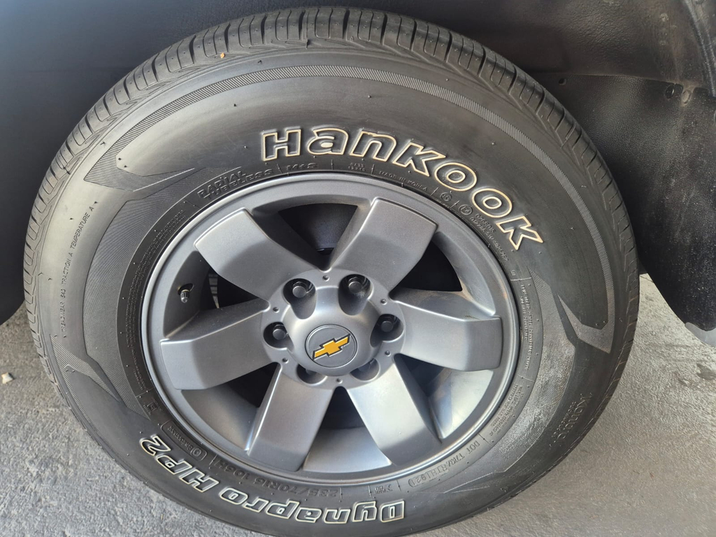 Chevrolet Silverado Prata