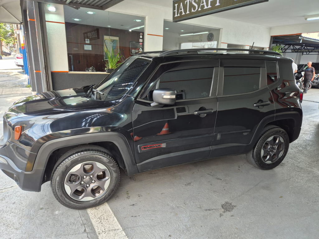 Jeep Renegade Preto