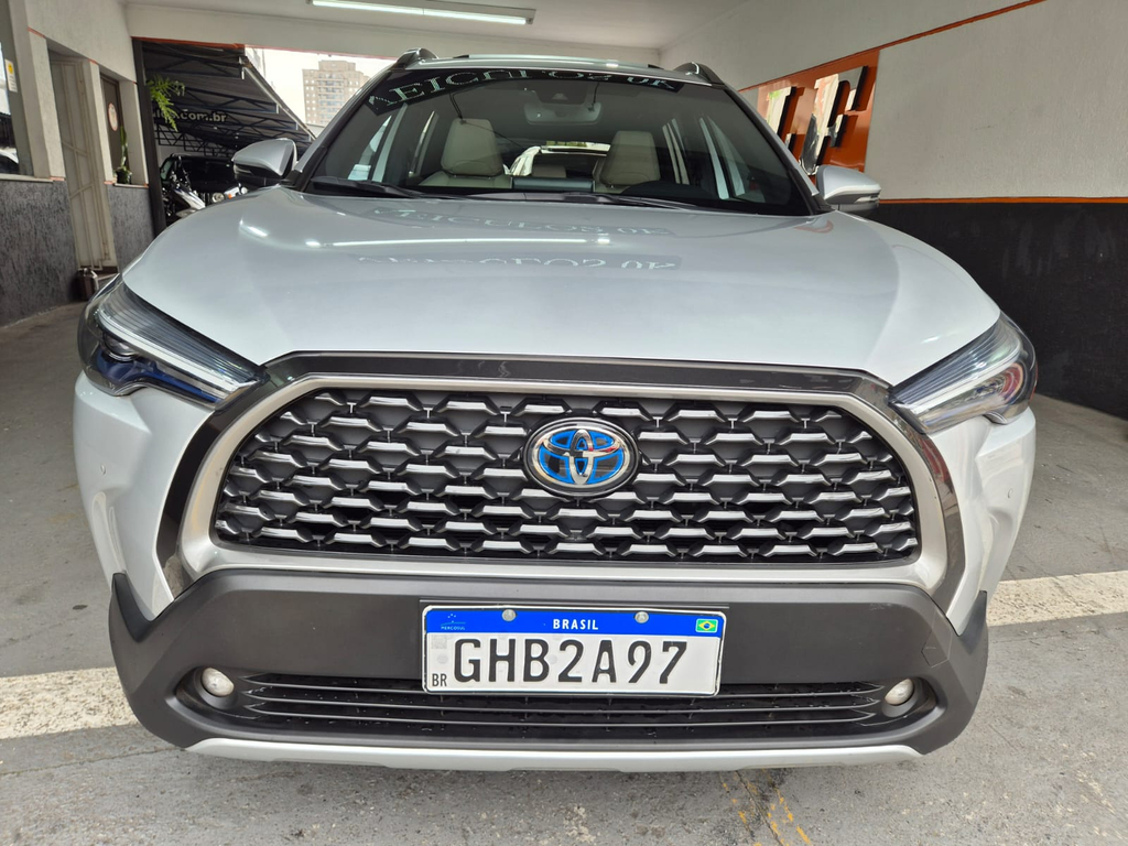 Toyota Corolla Cross Prata