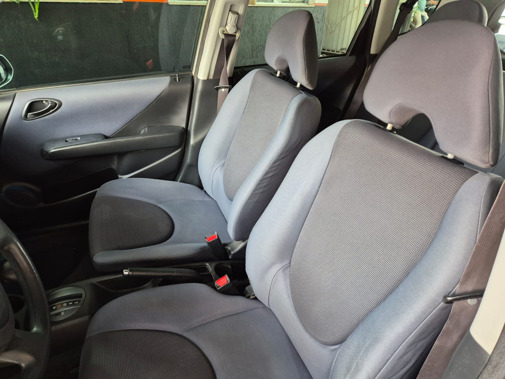 Honda Fit Prata