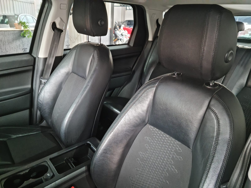 Land Rover Discovery Sport Cinza