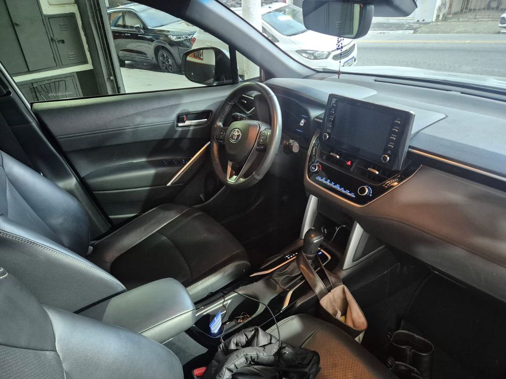 Toyota Corolla Cross Branco