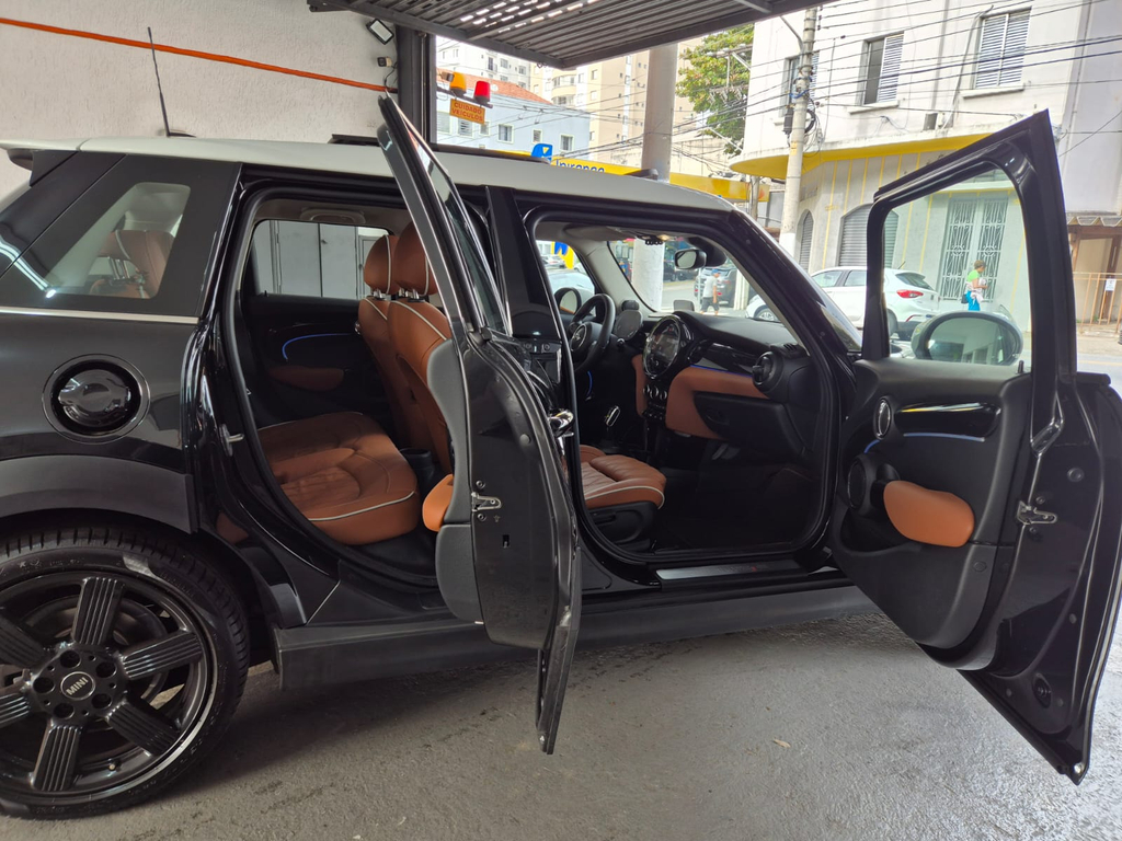 Mini Cooper Preto