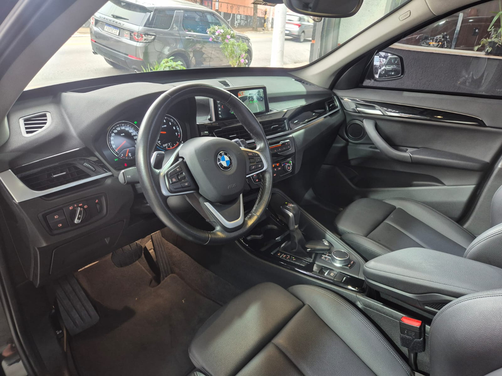BMW X1 Preto